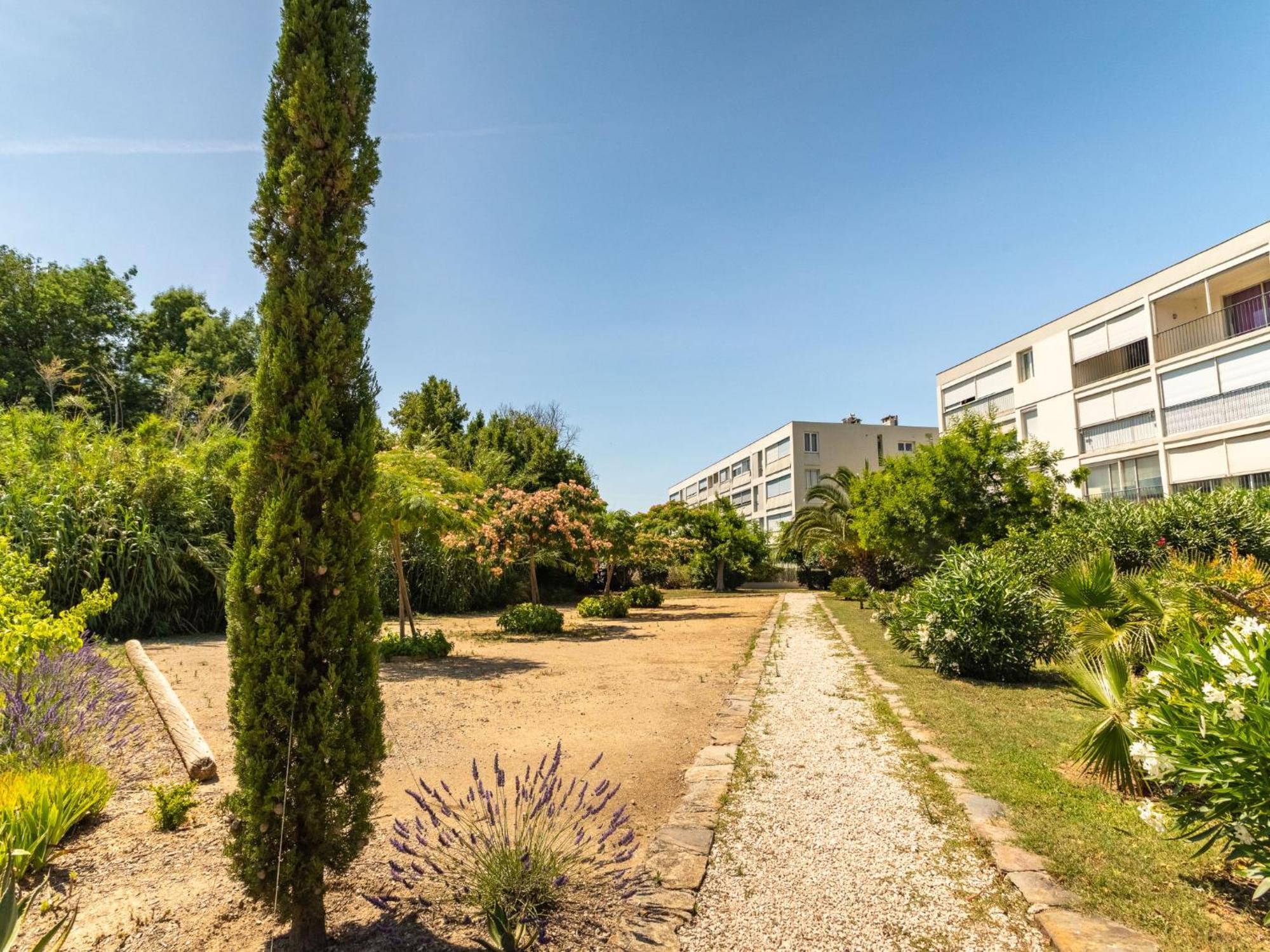 Apartment Les Roses Lauriers By Interhome Le Lavandou Exterior foto