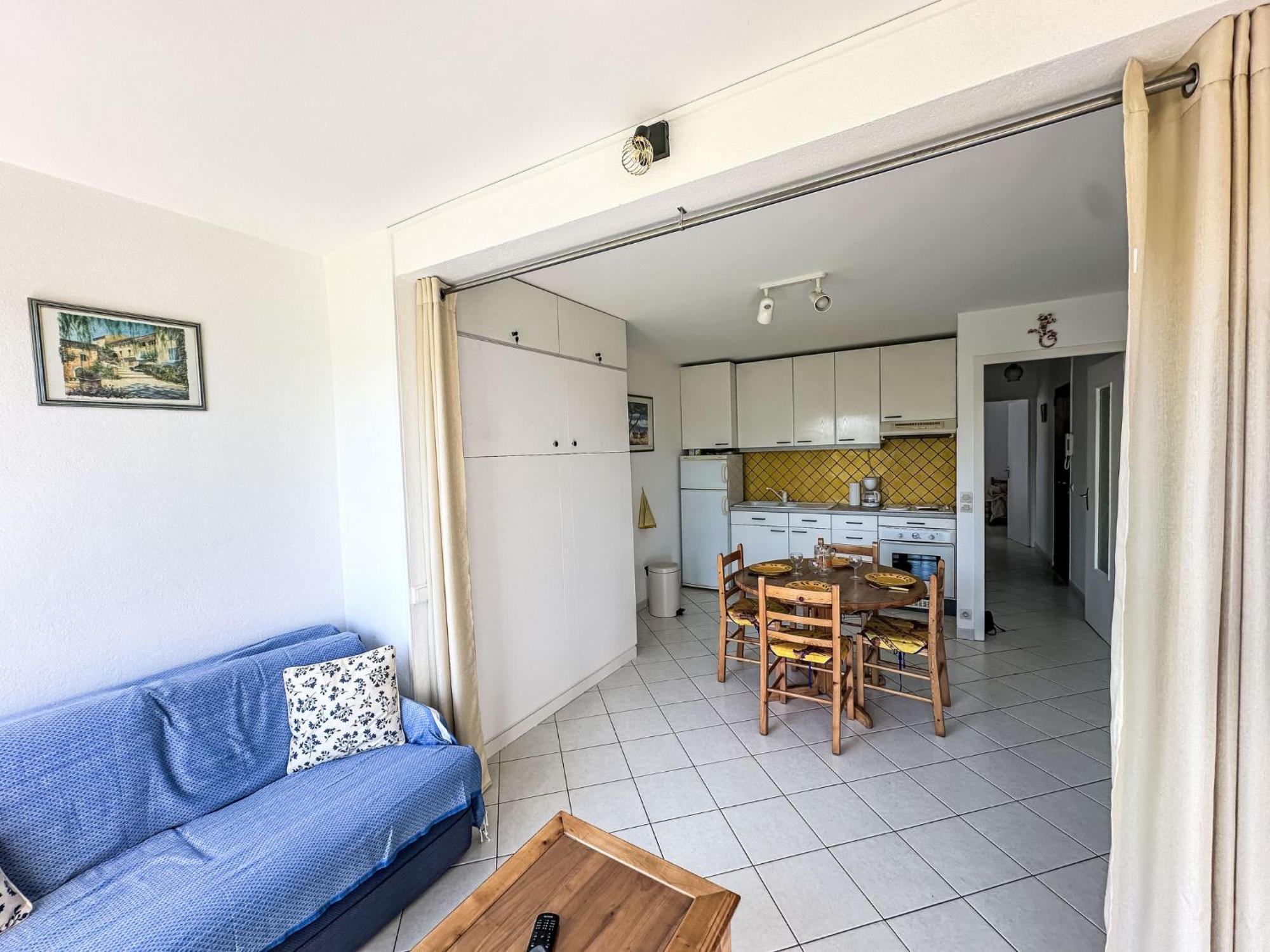 Apartment Les Roses Lauriers By Interhome Le Lavandou Exterior foto